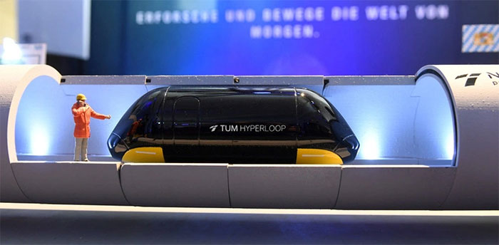 Tương lai mờ mịt của dự án Hyperloop