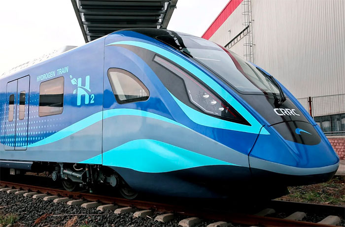 Tàu hydro tự lái đầu tiên của Trung Quốc chạy 160km/h